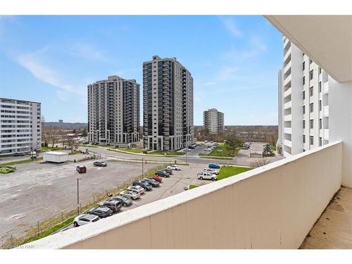 609-15 Towering Heights Boulevard, St. Catharines, ON - Outdoor With Balcony
