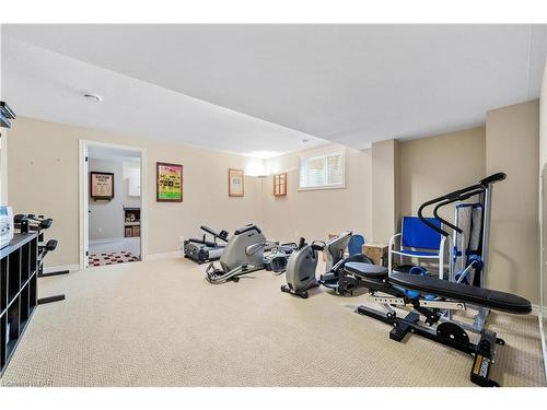 33 Hickory Avenue, St. Davids, ON - Indoor Photo Showing Gym Room