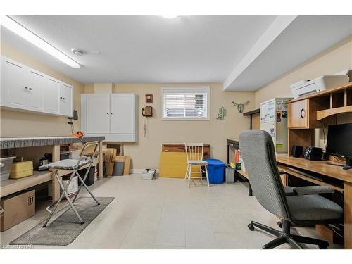 33 Hickory Avenue, St. Davids, ON - Indoor Photo Showing Office