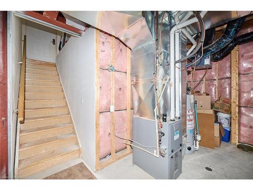 9812 Green Road, Caistor Centre, ON - Indoor Photo Showing Basement