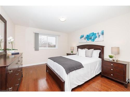 30 Woodburn Avenue, St. Catharines, ON - Indoor Photo Showing Bedroom