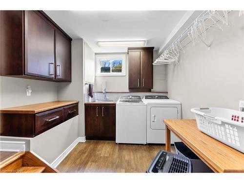 634 Penner Street, Niagara-On-The-Lake, ON - Indoor Photo Showing Laundry Room