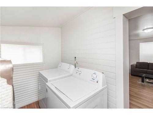 24 Division Street, St. Catharines, ON - Indoor Photo Showing Laundry Room