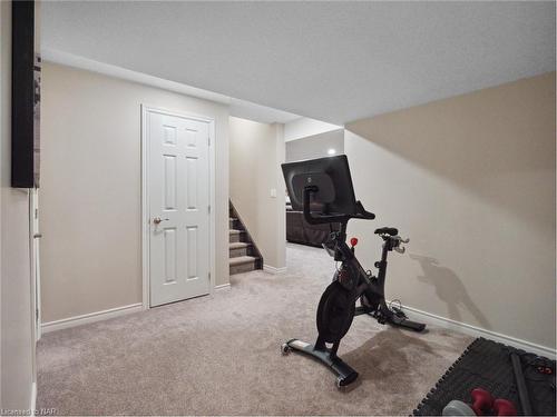 689 Brian Street, Fort Erie, ON - Indoor Photo Showing Gym Room
