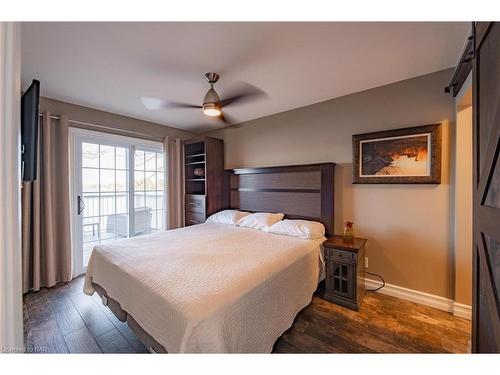 331 Elbow Point Road, Buckhorn, ON - Indoor Photo Showing Bedroom