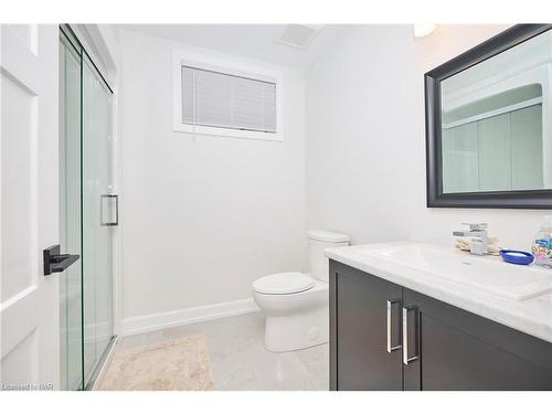 3910 Mitchell Crescent, Stevensville, ON - Indoor Photo Showing Bathroom