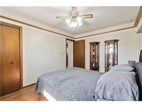 883 Ridge Rd N Road, Ridgeway, ON - Indoor Photo Showing Bedroom