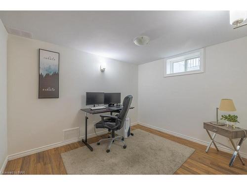 13 La Salle Drive, St. Catharines, ON - Indoor Photo Showing Office