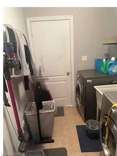 778 Ninth Avenue, Hamilton, ON - Indoor Photo Showing Laundry Room