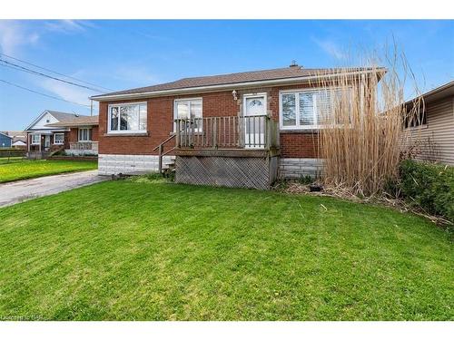 303 Grantham Avenue, St. Catharines, ON - Outdoor With Deck Patio Veranda