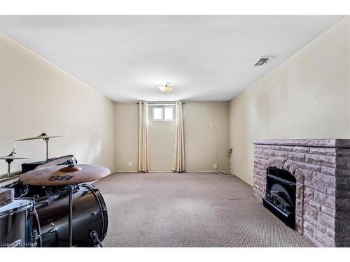 303 Grantham Avenue, St. Catharines, ON - Indoor With Fireplace