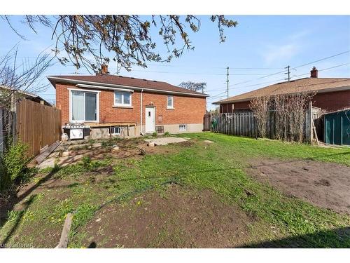 303 Grantham Avenue, St. Catharines, ON - Outdoor With Deck Patio Veranda