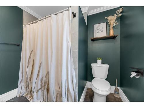4058 Fly Road, Campden, ON - Indoor Photo Showing Bathroom