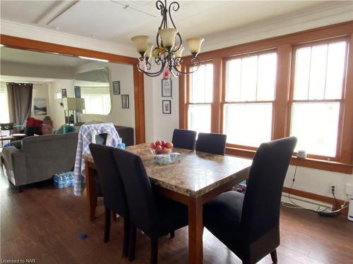 175 Battery Street, Fort Erie, ON - Indoor Photo Showing Dining Room