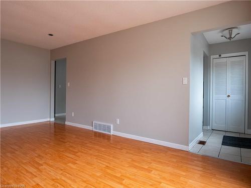 9 Churchill Street, St. Catharines, ON - Indoor Photo Showing Other Room