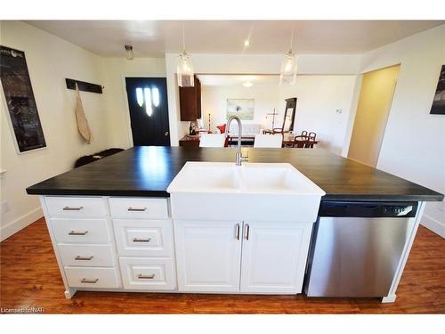 1-18 Myrtle Avenue, St. Catharines, ON - Indoor Photo Showing Kitchen With Double Sink