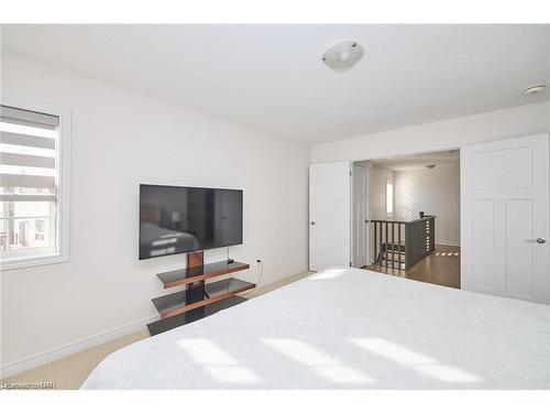 3845 Ryan Avenue, Crystal Beach, ON - Indoor Photo Showing Bedroom