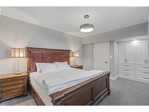 714 Carlton Street, Niagara-On-The-Lake, ON - Indoor Photo Showing Bedroom