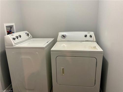 151 Dain Avenue, Welland, ON - Indoor Photo Showing Laundry Room