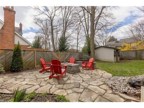 22 Deerpark Crescent, Fonthill, ON - Outdoor With Backyard