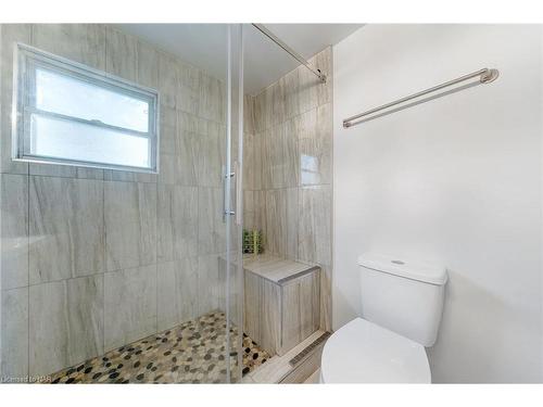 62 Belvedere Road, Fort Erie, ON - Indoor Photo Showing Bathroom