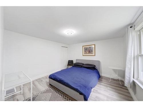 62 Belvedere Road Road, Fort Erie, ON - Indoor Photo Showing Bedroom