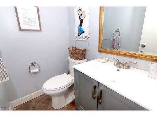 73 Chaplin Avenue, St. Catharines, ON - Indoor Photo Showing Bathroom