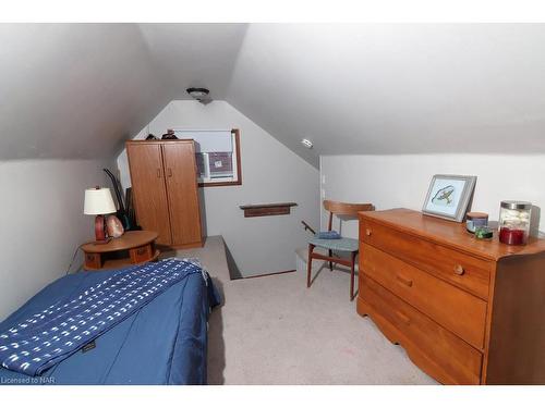 73 Chaplin Avenue, St. Catharines, ON - Indoor Photo Showing Bedroom