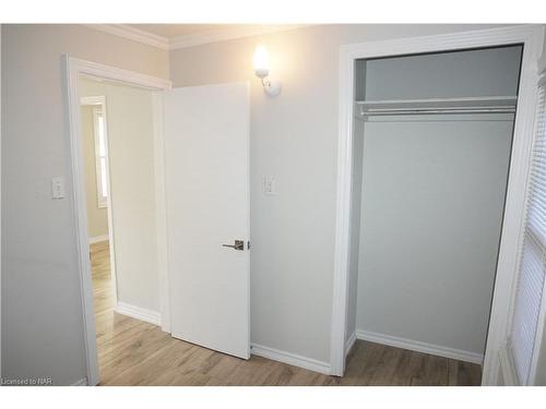 25 Lillian Street, Fort Erie, ON - Indoor Photo Showing Other Room
