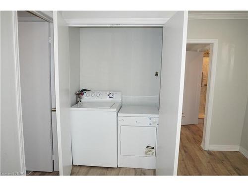 25 Lillian Street, Fort Erie, ON - Indoor Photo Showing Laundry Room