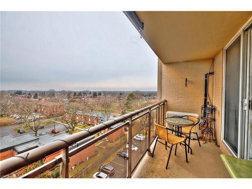 804-6400 Huggins Street, Niagara Falls, ON - Outdoor With View With Exterior