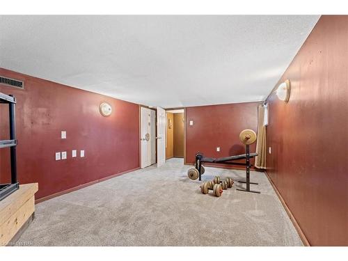 70 York Street, St. Catharines, ON - Indoor Photo Showing Other Room
