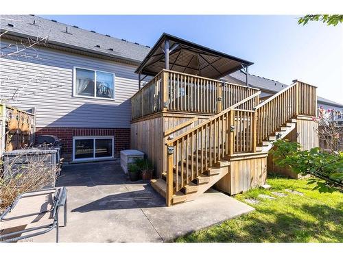 8750 Upper Canada Drive, Niagara Falls, ON - Outdoor With Exterior