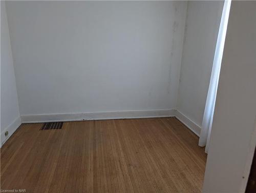 28 Lake Street, St. Catharines, ON - Indoor Photo Showing Other Room