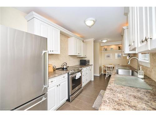 2981 Shawnee Trail, Ridgeway, ON - Indoor Photo Showing Kitchen With Upgraded Kitchen