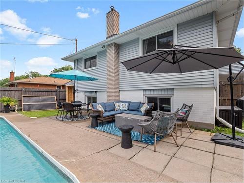 3327 Cattell Drive, Niagara Falls, ON - Outdoor With In Ground Pool With Exterior