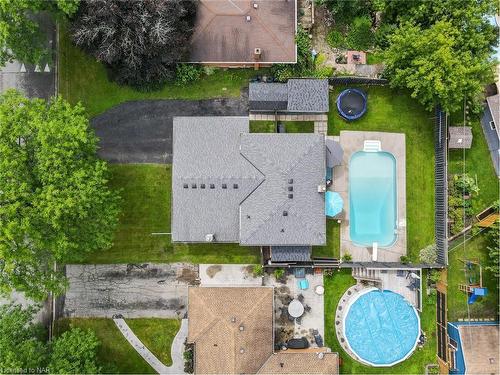 3327 Cattell Drive, Niagara Falls, ON - Outdoor With Above Ground Pool
