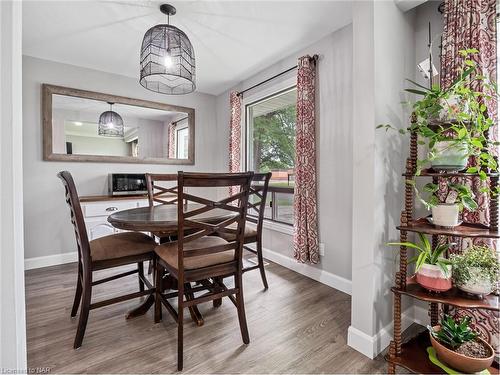 3327 Cattell Drive, Niagara Falls, ON - Indoor Photo Showing Dining Room
