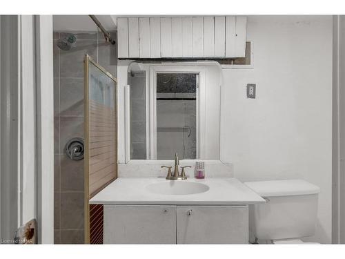 303 Merritt Street, St. Catharines, ON - Indoor Photo Showing Bathroom