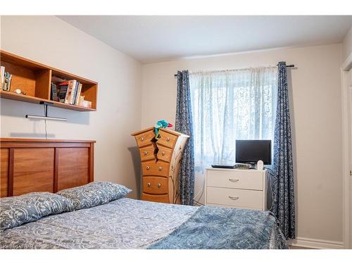 31951 Church Street, Wainfleet, ON - Indoor Photo Showing Bedroom