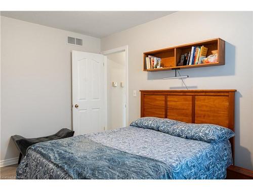 31951 Church Street, Wainfleet, ON - Indoor Photo Showing Bedroom