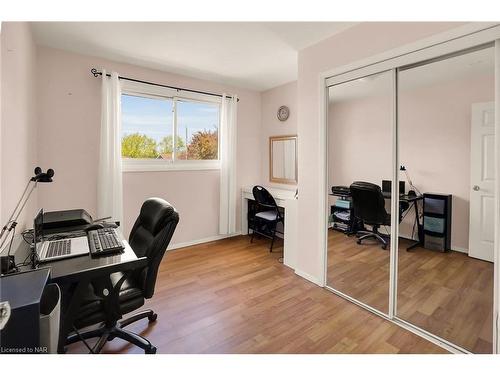 18 Madison Street, Fort Erie, ON - Indoor Photo Showing Office
