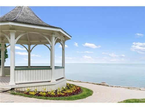 37 Ricardo St Street, Niagara-On-The-Lake, ON - Outdoor With Body Of Water