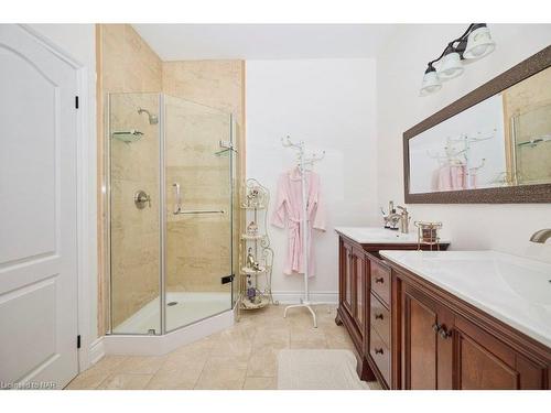3244 Grove Avenue, Ridgeway, ON - Indoor Photo Showing Bathroom