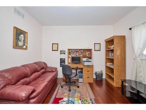3244 Grove Avenue, Ridgeway, ON - Indoor Photo Showing Other Room