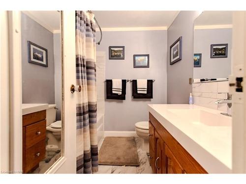 8-50 Lakeshore Road, St. Catharines, ON - Indoor Photo Showing Bathroom