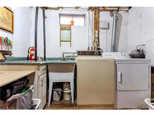 8-50 Lakeshore Road, St. Catharines, ON - Indoor Photo Showing Laundry Room
