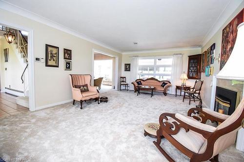 1457 Niagara Boulevard, Fort Erie, ON - Indoor Photo Showing Other Room With Fireplace