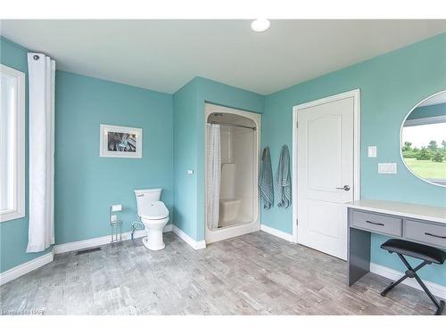 11553 3 Highway, Wainfleet, ON - Indoor Photo Showing Bathroom