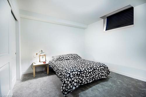 4279 Willick Road, Niagara Falls, ON - Indoor Photo Showing Bedroom